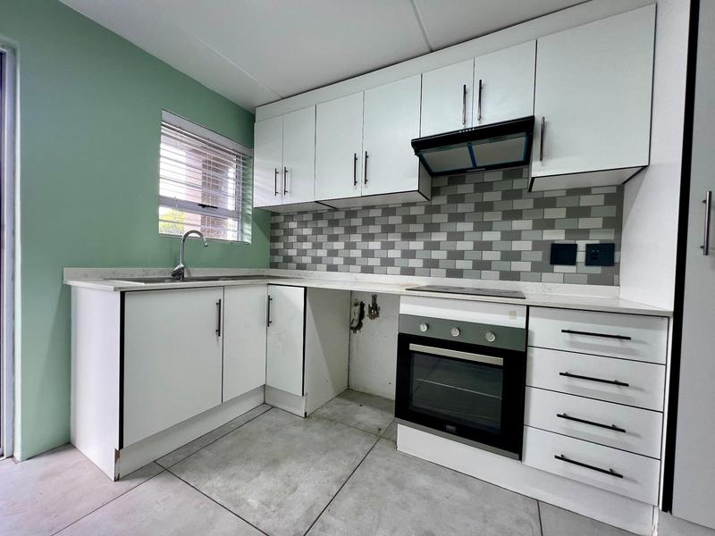 2 Bedroom Property for Sale in Ruyterwacht Western Cape